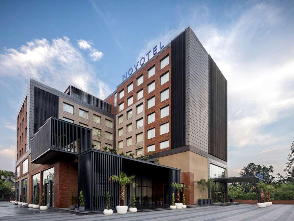 Novotel Chandigarh Tribune Chowk エクステリア 写真